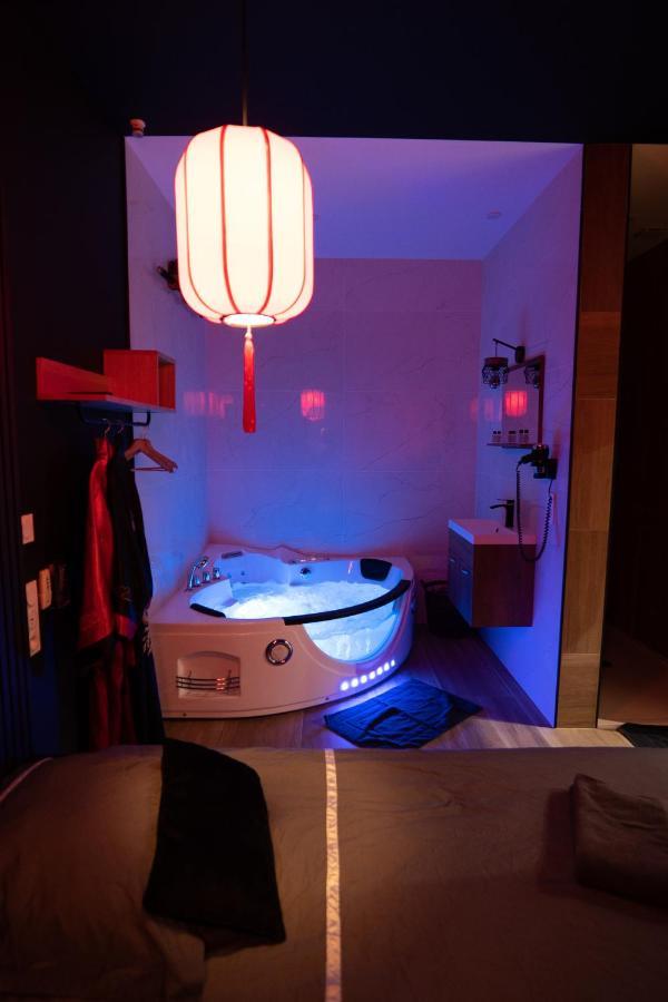 Trith-Saint-LegerCapsule Japon - Jacuzzi - Netflix & Ecran Cinema - Xboxアパートメント エクステリア 写真